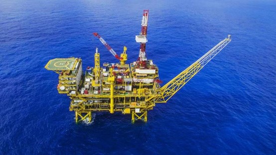 1、海南文昌海上采油平臺.jpg